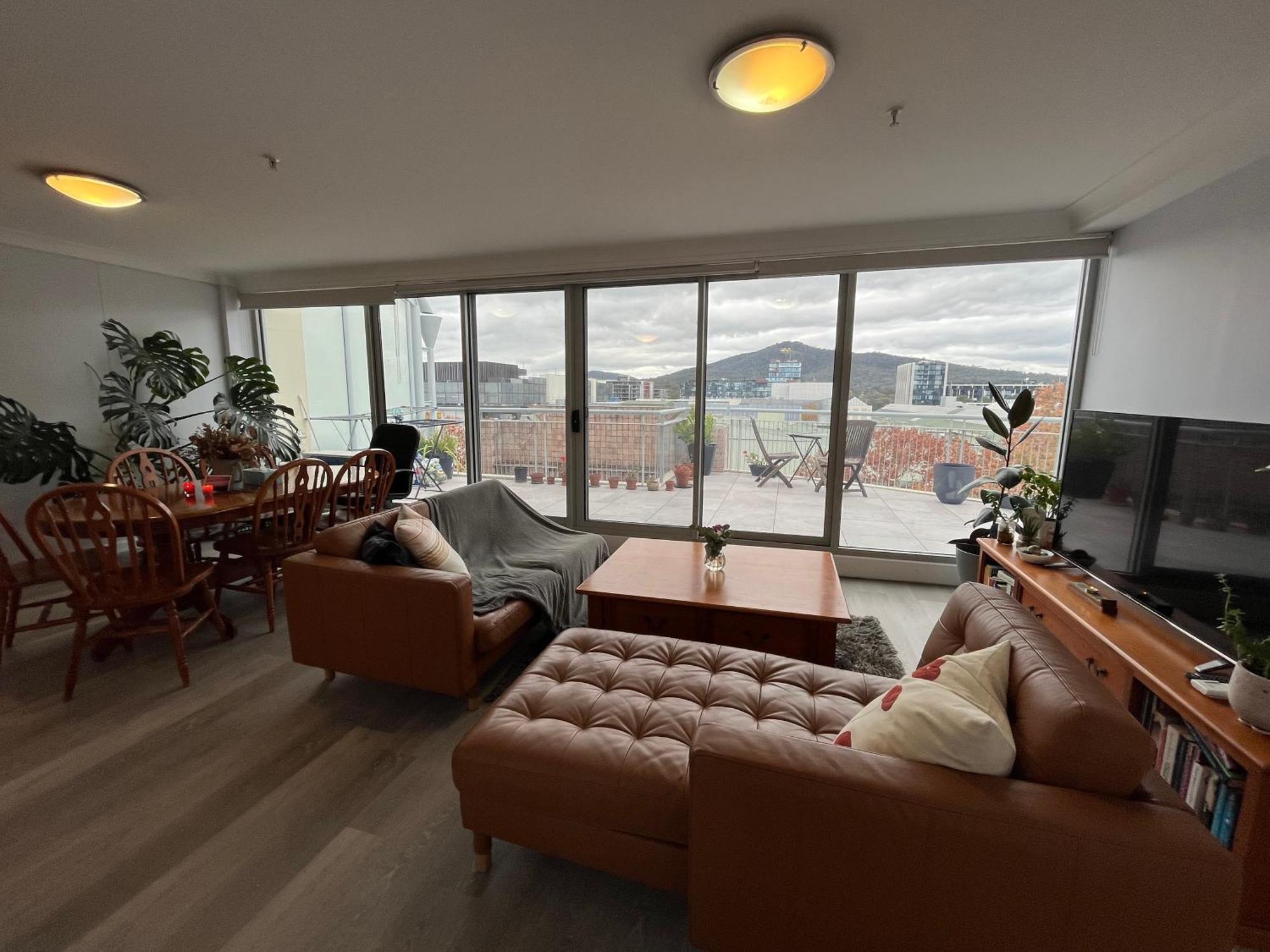 Private Room With Ensuite In The Cbd Canberra Exterior photo